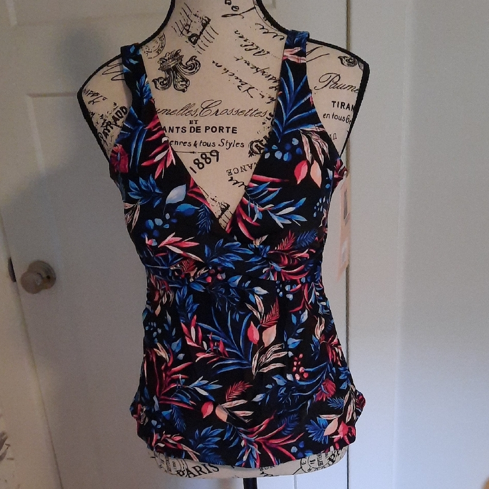 NWT Floral Bathing Suit Top Only